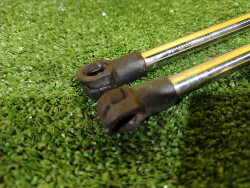 амортизатор багажника, 1000 рублей, Красноярск