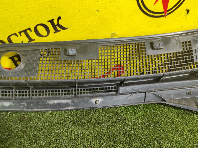 Решетка под лобовое стекло, 300 рублей, Красноярск