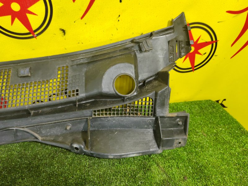 Решетка под лобовое стекло, 300 рублей, Красноярск