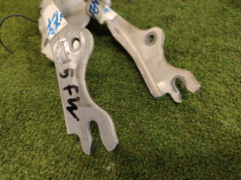 Петля капота, 400 рублей, Красноярск