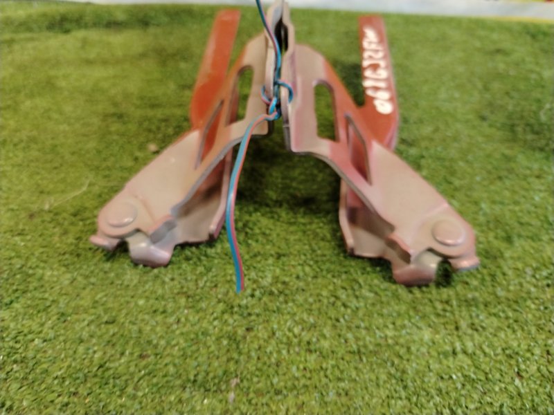 Петля капота, 3000 рублей, Красноярск