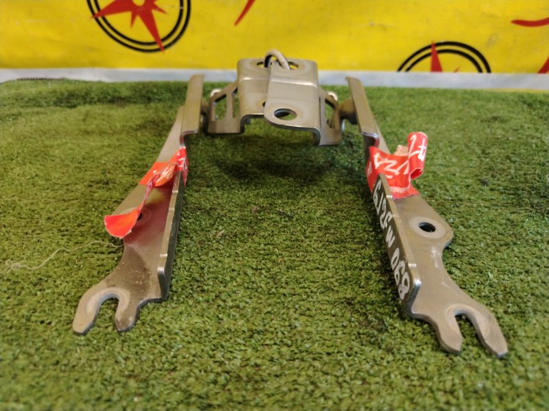 Петля капота, 3000 рублей, Красноярск