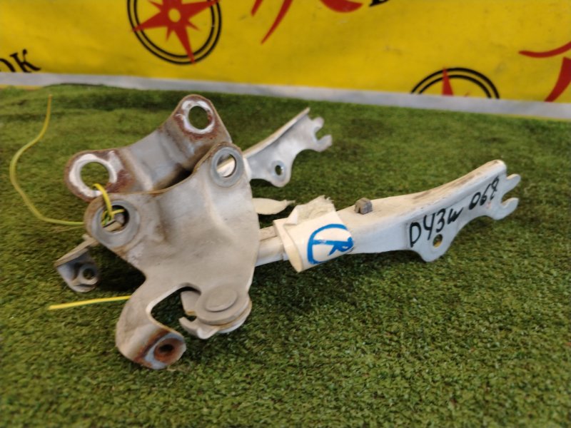 Петля капота, 200 рублей, Красноярск