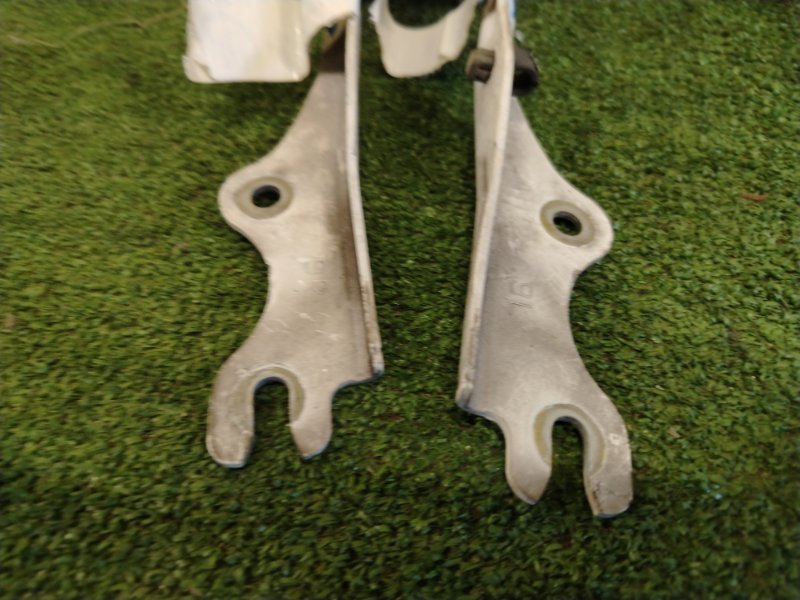 Петля капота, 200 рублей, Красноярск