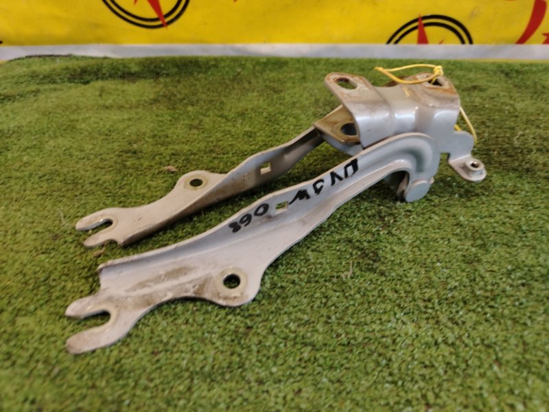 Петля капота, 200 рублей, Красноярск