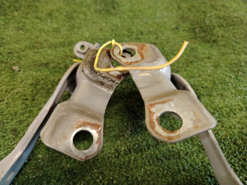 Петля капота, 200 рублей, Красноярск