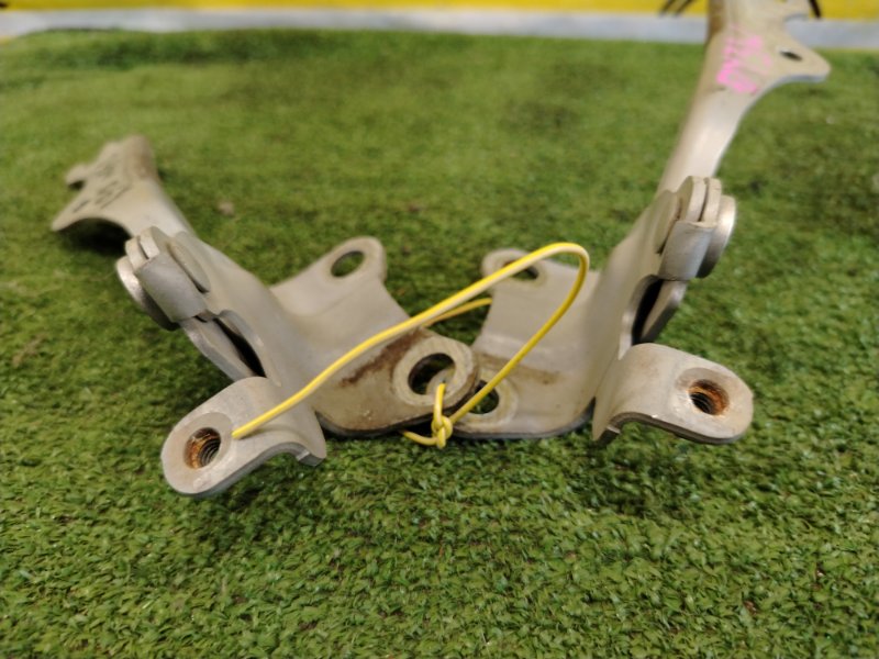 Петля капота, 200 рублей, Красноярск