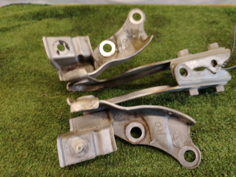 Петля капота, 500 рублей, Красноярск