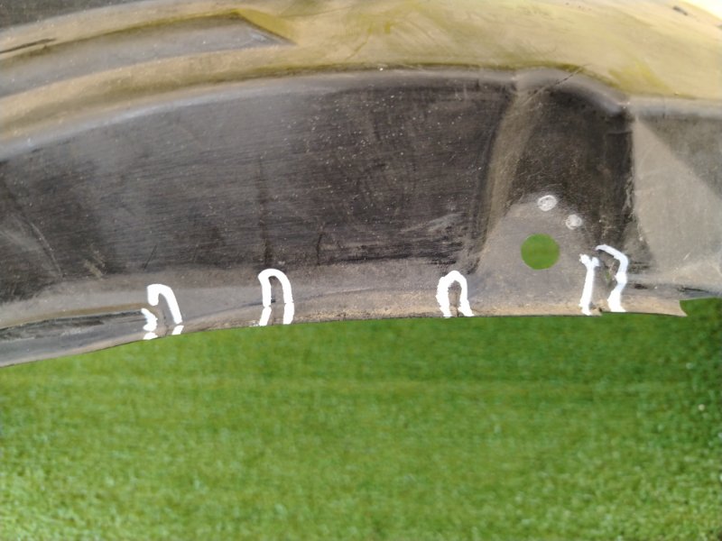 Подкрылок, 1500 рублей, Красноярск