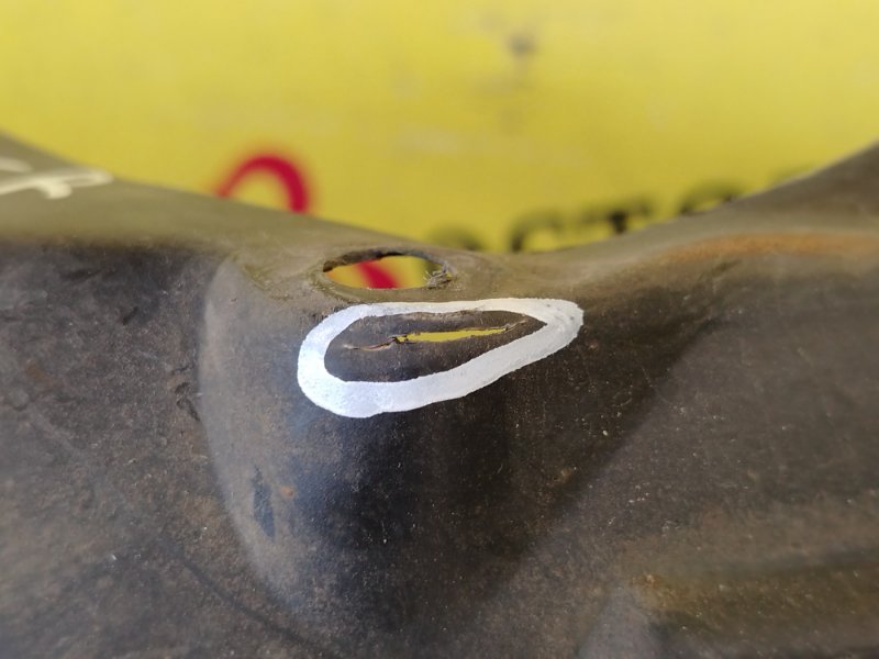 Подкрылок, 800 рублей, Красноярск