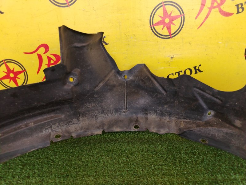 Подкрылок, 300 рублей, Красноярск