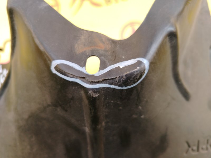 Подкрылок, 300 рублей, Красноярск