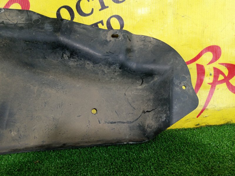 Подкрылок, 800 рублей, Красноярск