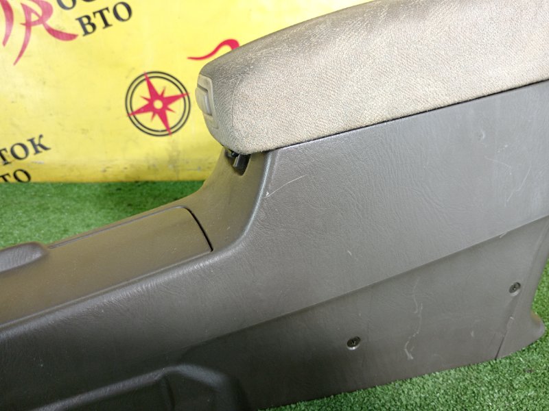 Подлокотник, 1000 рублей, Красноярск