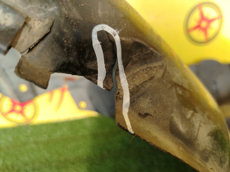 Подкрылок, 2500 рублей, Красноярск