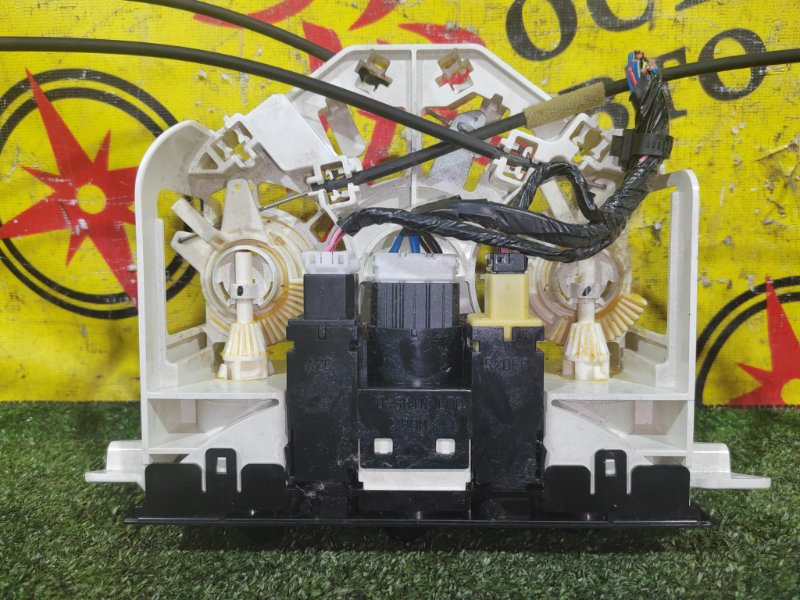 Блок управления климат-контролем, 300 рублей, Красноярск