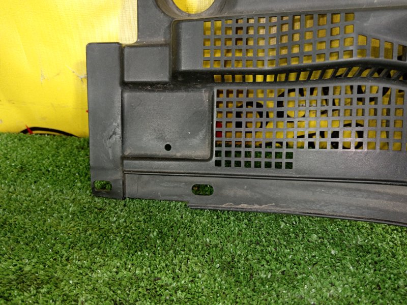 Решетка под лобовое стекло, 300 рублей, Красноярск