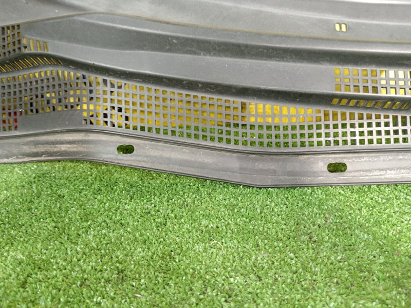 Решетка под лобовое стекло, 300 рублей, Красноярск