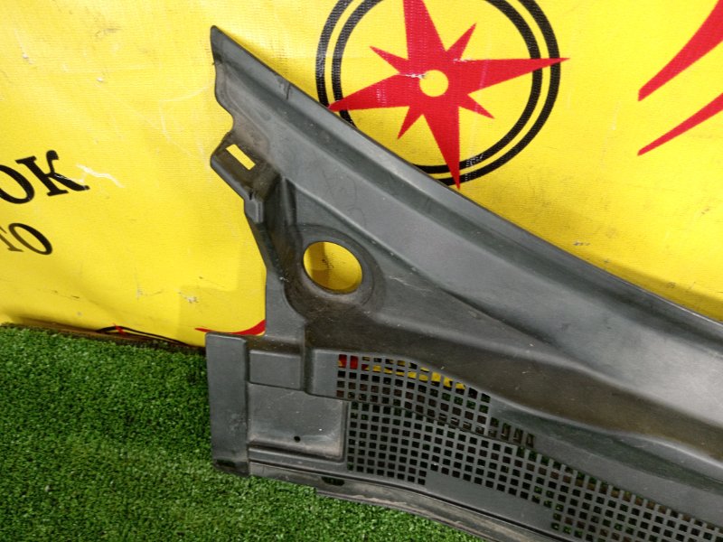 Решетка под лобовое стекло, 300 рублей, Красноярск