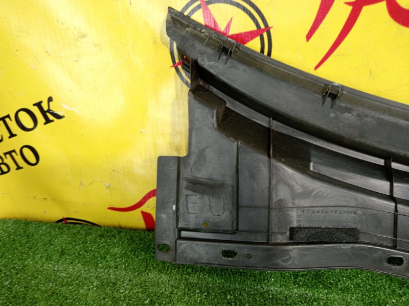 Решетка под лобовое стекло, 300 рублей, Красноярск