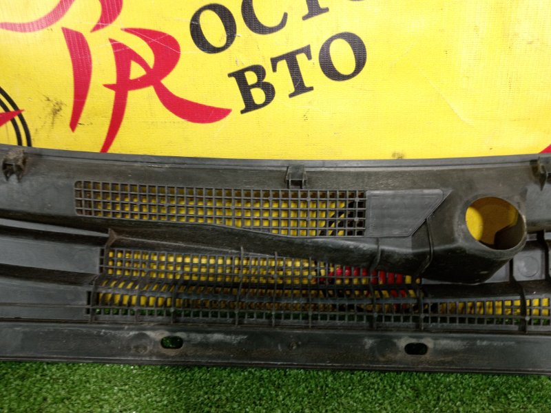 Решетка под лобовое стекло, 300 рублей, Красноярск