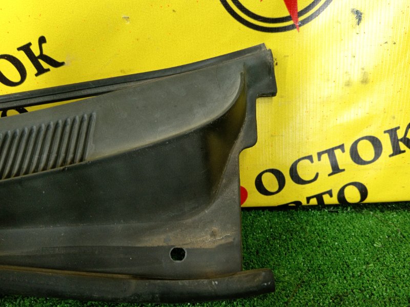 Решетка под лобовое стекло, 300 рублей, Красноярск