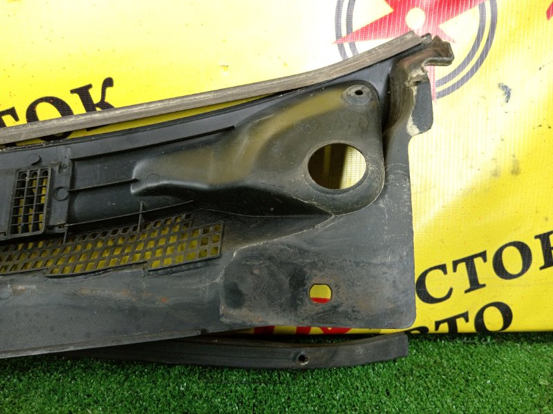 Решетка под лобовое стекло, 300 рублей, Красноярск