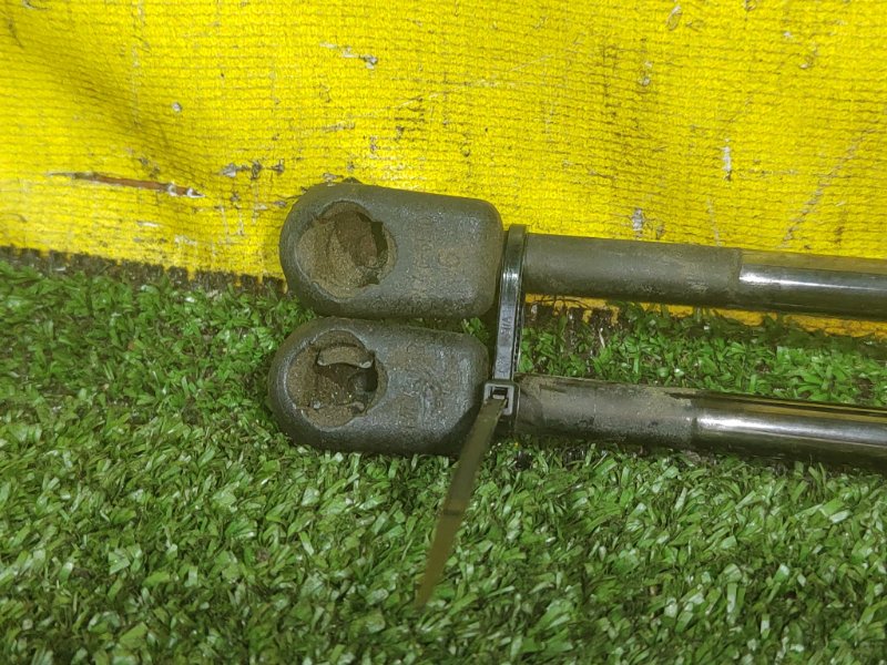 амортизатор багажника, 300 рублей, Красноярск