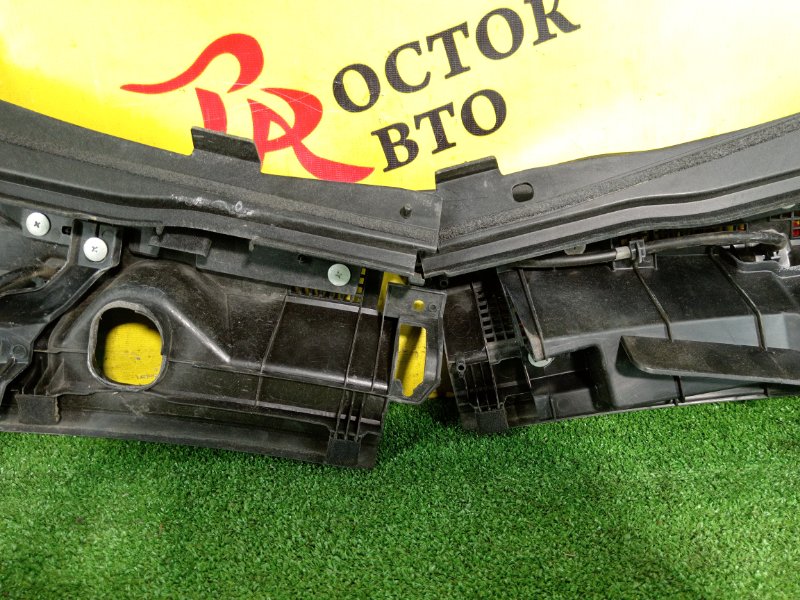 Решетка под лобовое стекло, 2500 рублей, Красноярск