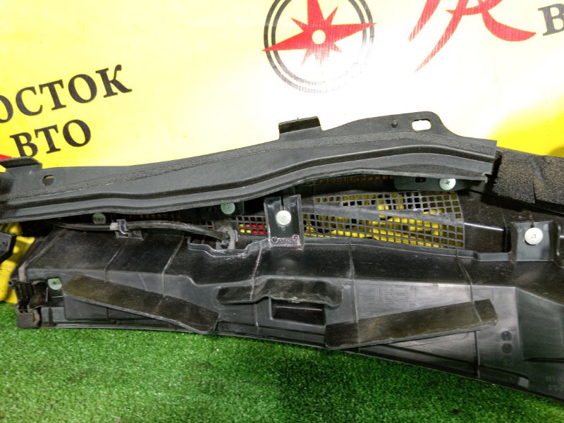 Решетка под лобовое стекло, 2500 рублей, Красноярск