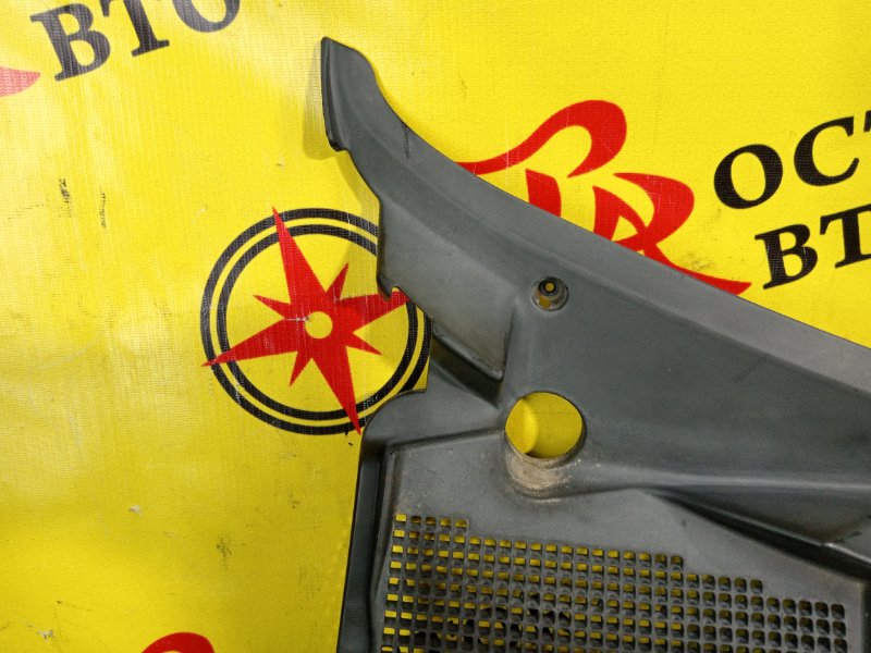 Решетка под лобовое стекло, 300 рублей, Красноярск