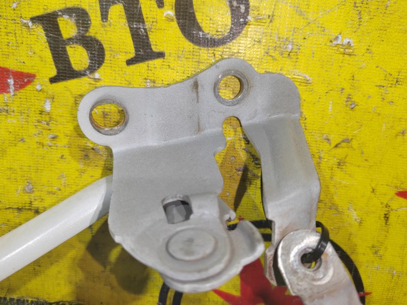 Петля капота, 300 рублей, Красноярск