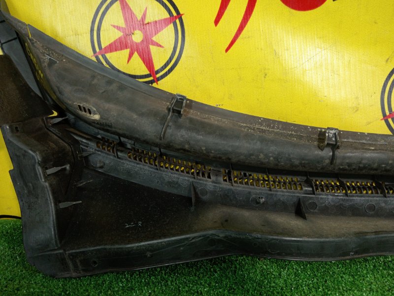 Решетка под лобовое стекло, 300 рублей, Красноярск