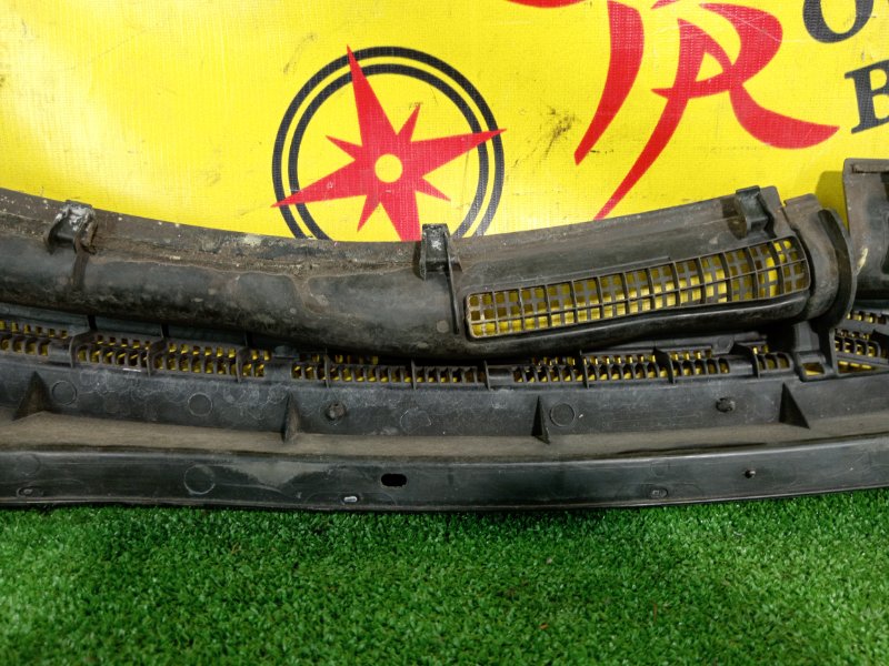 Решетка под лобовое стекло, 300 рублей, Красноярск