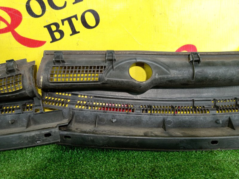 Решетка под лобовое стекло, 300 рублей, Красноярск