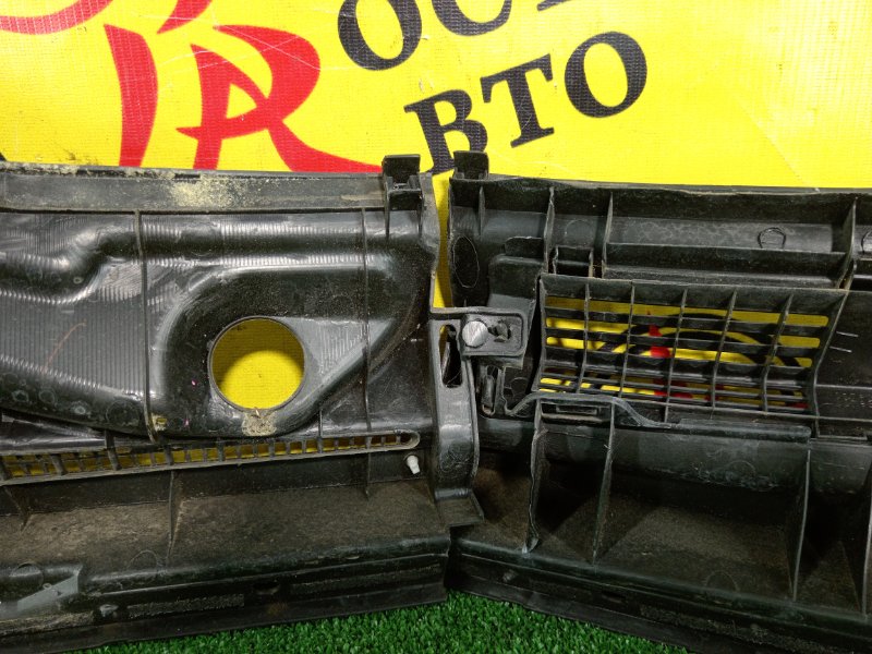 Решетка под лобовое стекло, 1500 рублей, Красноярск