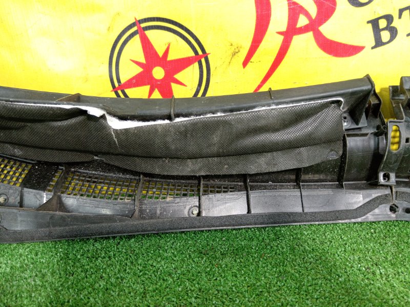 Решетка под лобовое стекло, 300 рублей, Красноярск