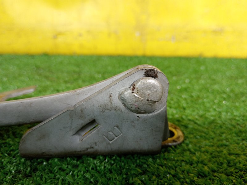 Петля капота, 300 рублей, Красноярск