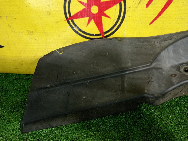 Подкрылок, 800 рублей, Красноярск