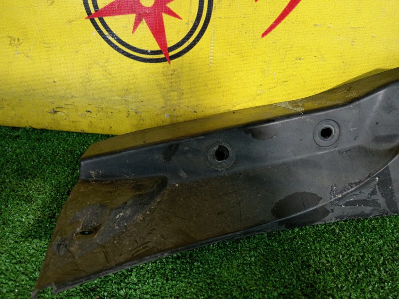 Подкрылок, 800 рублей, Красноярск