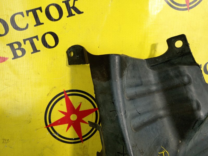 Подкрылок, 400 рублей, Красноярск