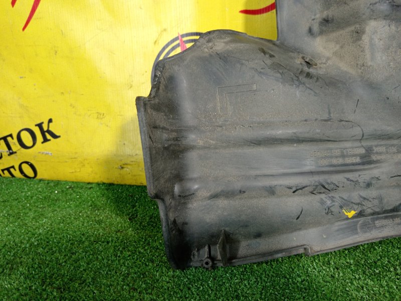 Подкрылок, 400 рублей, Красноярск