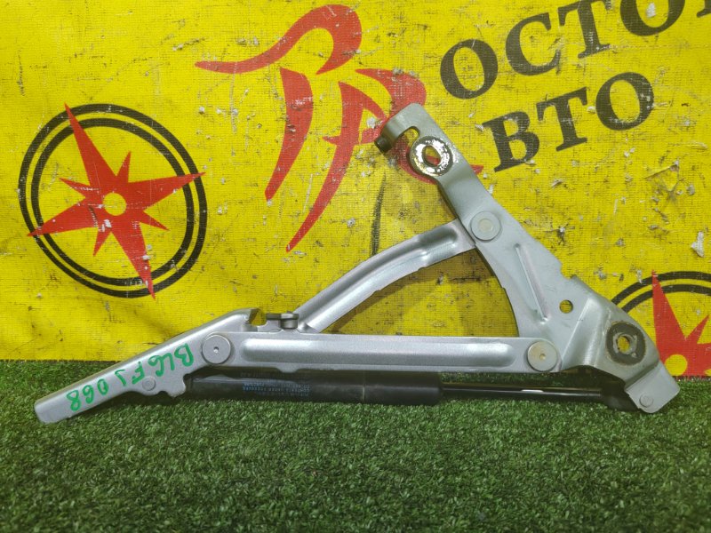 петля (шарнир крышки багажника), 800 рублей, Красноярск