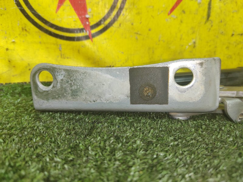 петля (шарнир крышки багажника), 800 рублей, Красноярск