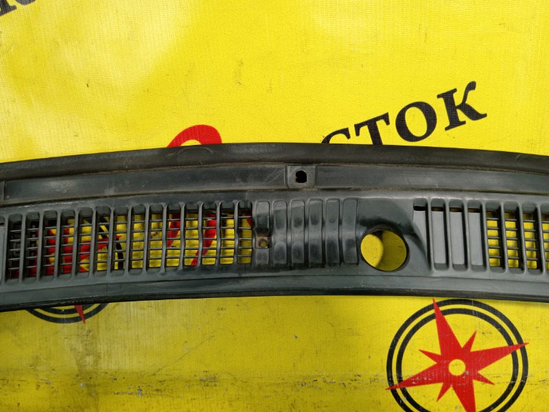 Решетка под лобовое стекло, 800 рублей, Красноярск