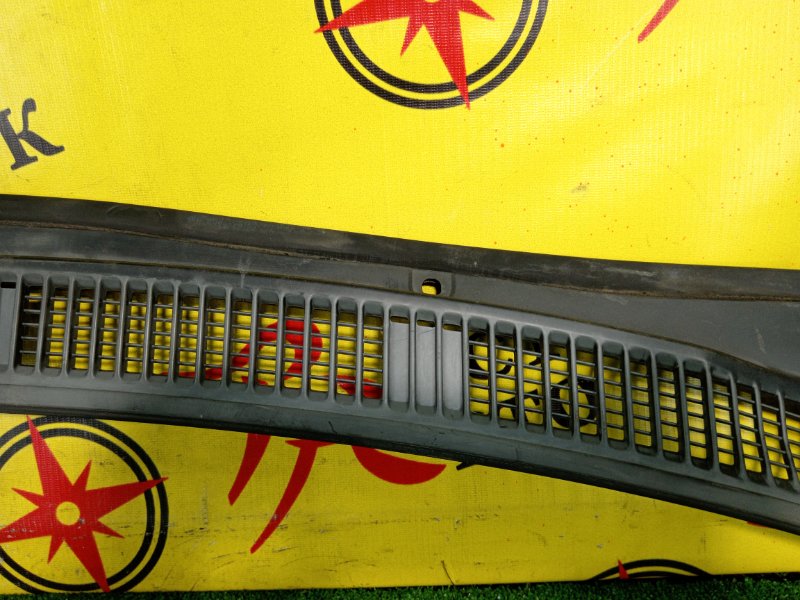 Решетка под лобовое стекло, 800 рублей, Красноярск