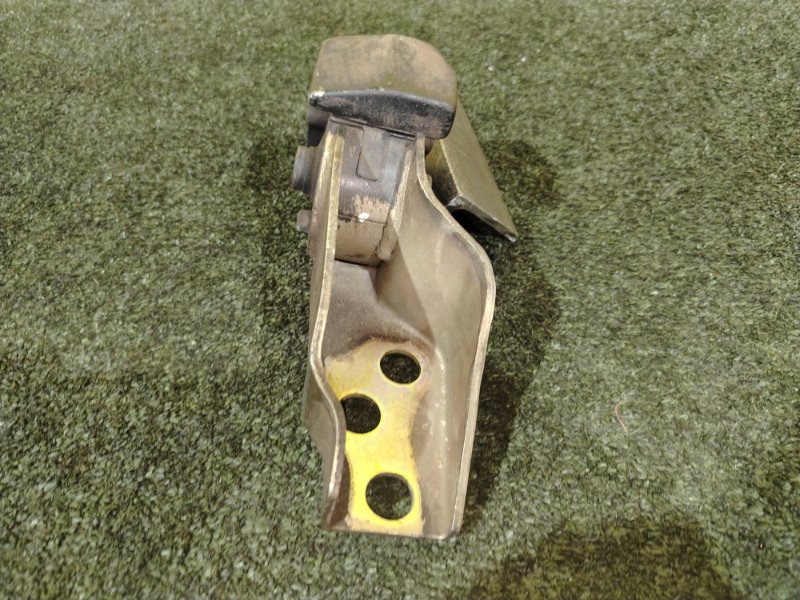 Подушка двигателя, 300 рублей, Красноярск