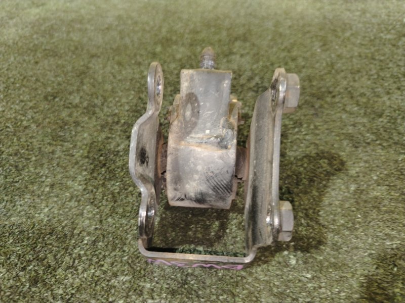 Подушка двигателя, 700 рублей, Красноярск