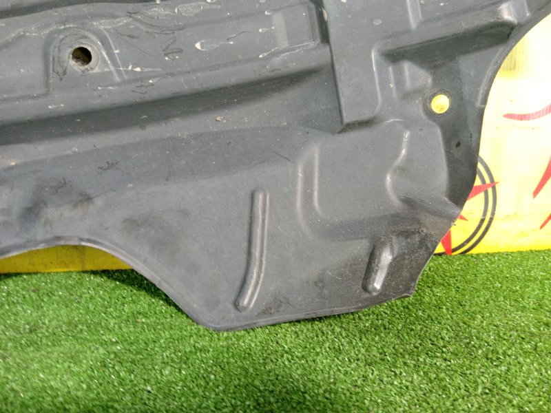 Подкрылок, 1000 рублей, Красноярск