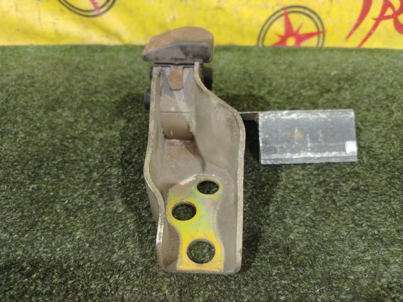 Подушка двигателя, 300 рублей, Красноярск